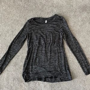 Latched mama long sleeve tee sweater